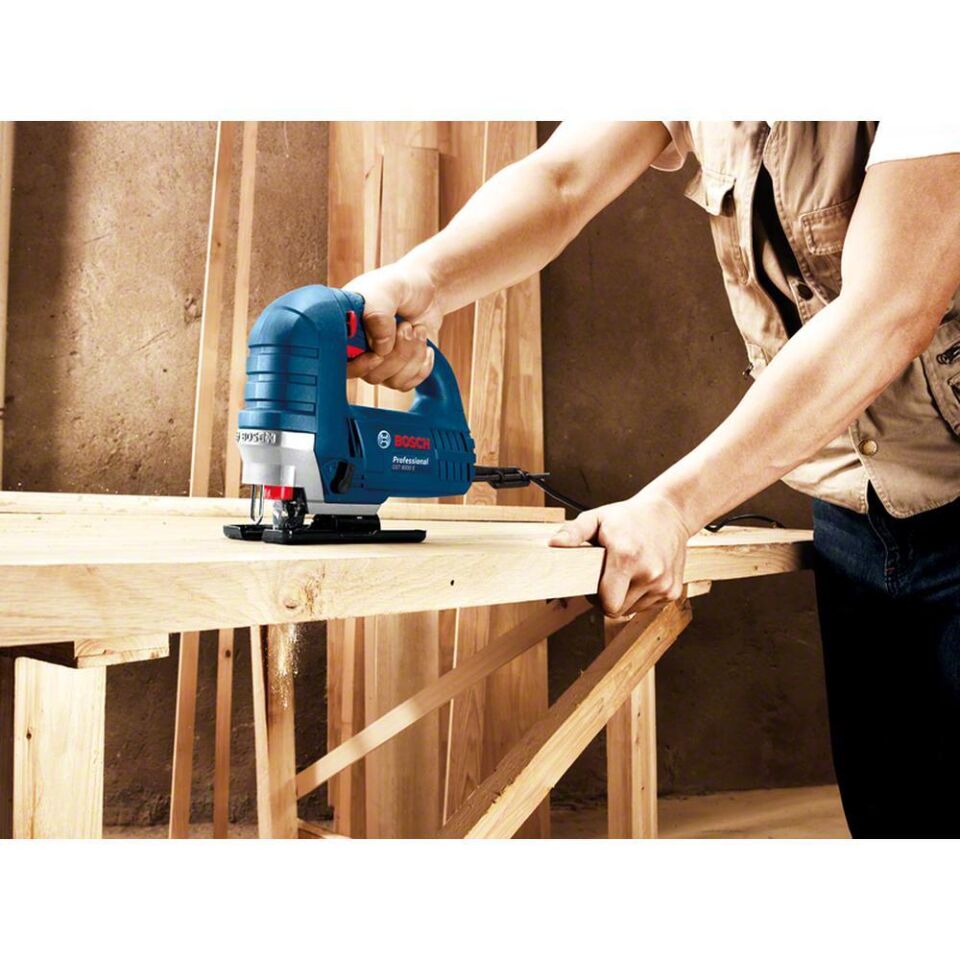 BOSCH GST 8000E Dekupaj Testere (0 601 58H 000)