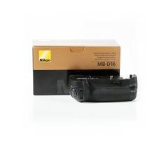 Nikon MB-D16 Battery Grip (D750)