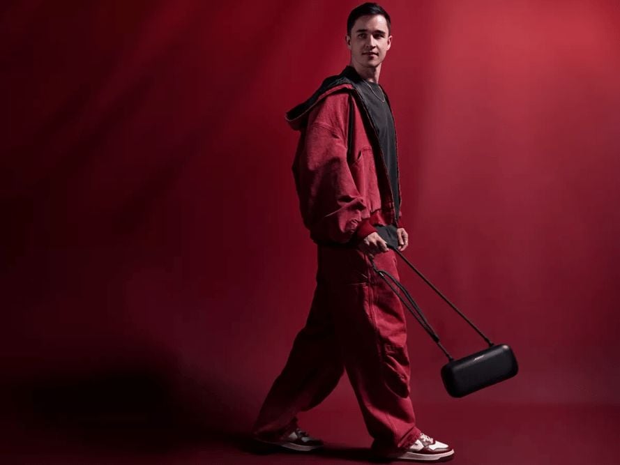 Bose SoundLink Max Portable Speaker Hoparlör (Bluetooth, Maks. 20 Saat Pil, Telefon Şarjı, Bose Uygulaması)