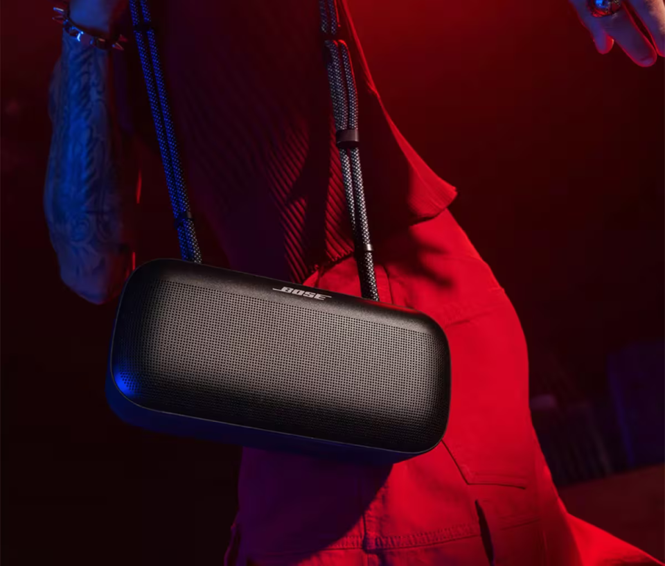 Bose SoundLink Max Portable Speaker Hoparlör (Bluetooth, Maks. 20 Saat Pil, Telefon Şarjı, Bose Uygulaması) - Black