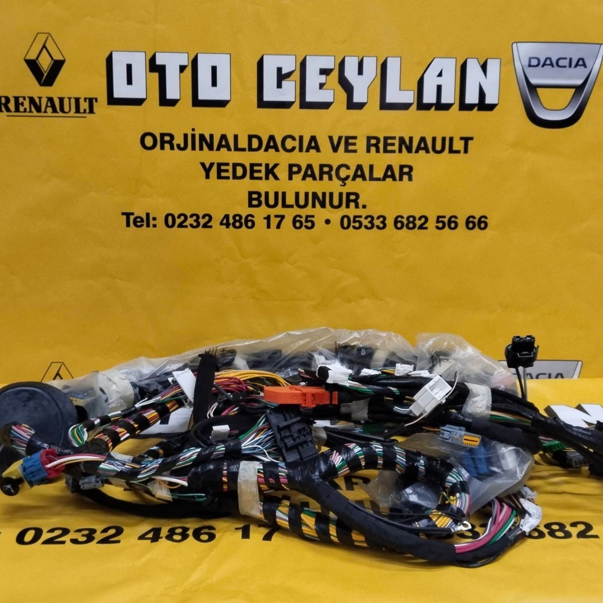 240182606R Duster Torpido Tesisatı Sıfır Orjinal