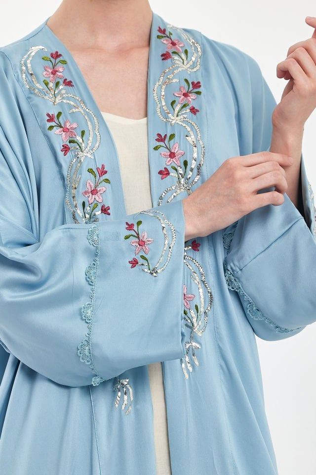 Abaya with Wire and Silk Embroidery on Luxury Silk Fabric