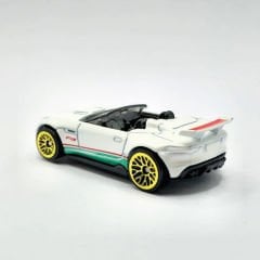 Hot Wheels 1/64 Ölçek Tekli Regular Arabalar HTC16 Hw Roadsters / '15 Jaguar F-Type Project 7