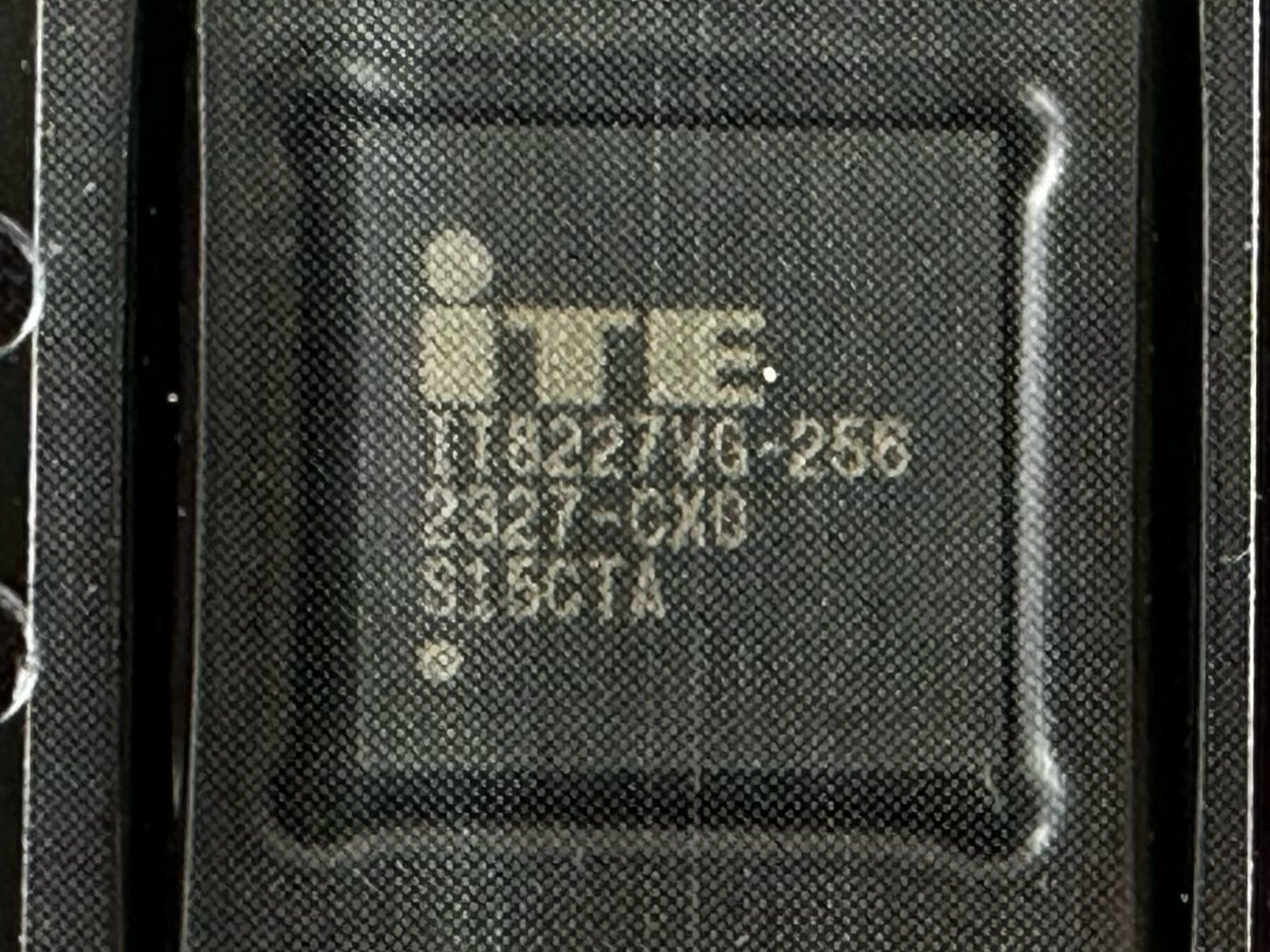 IT8227VG 256 CXO BGA IO CHIPSET SIFIR