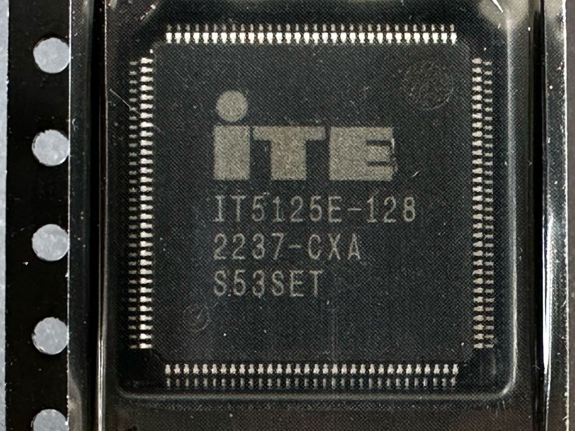 IT5125E 128 CXA IO CHIPSET SIFIR
