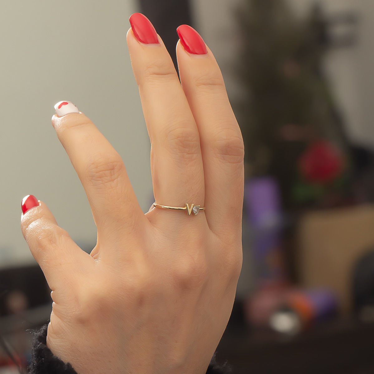 Altın V Harfi Yüzük B933380