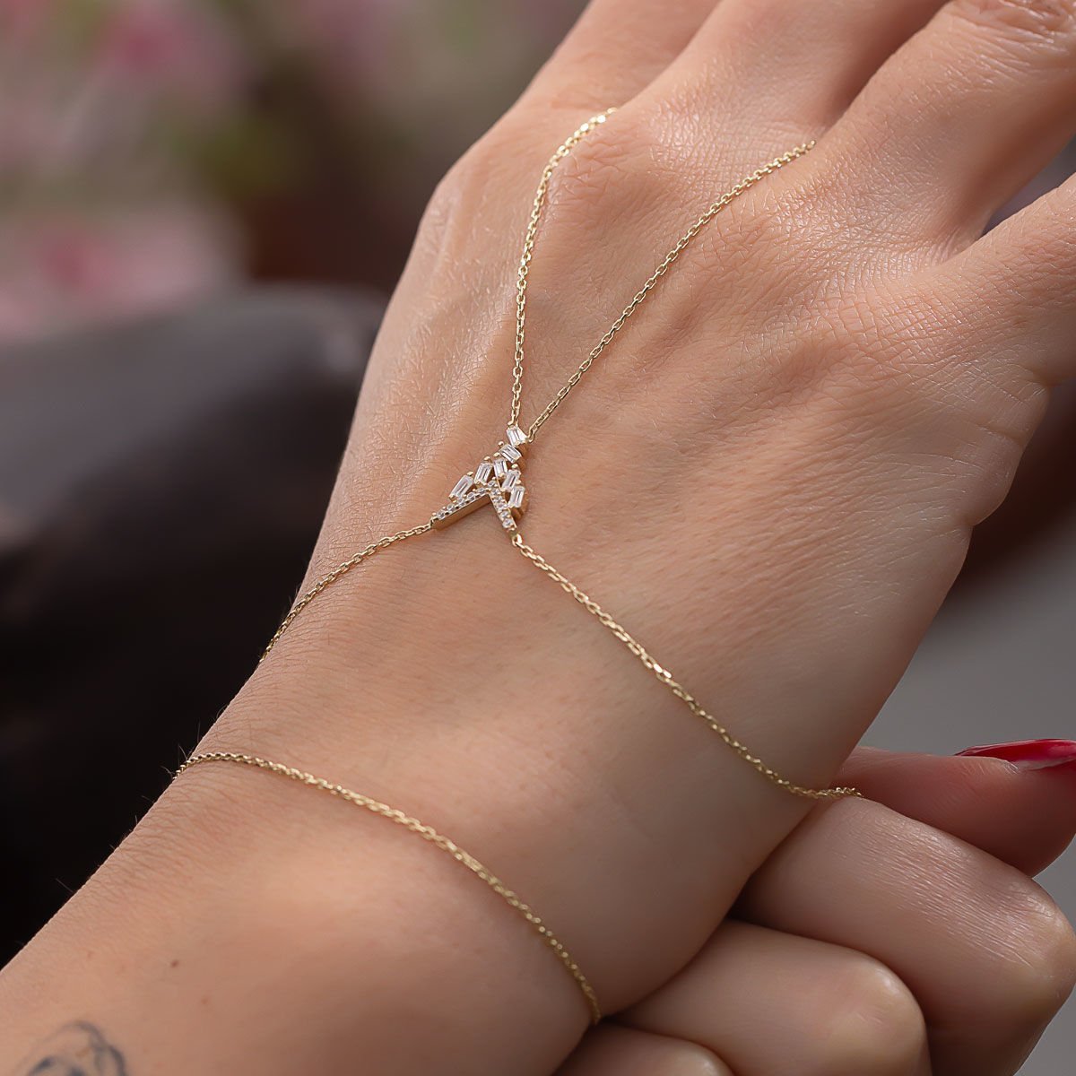 Altın Taşlı Şahmeran