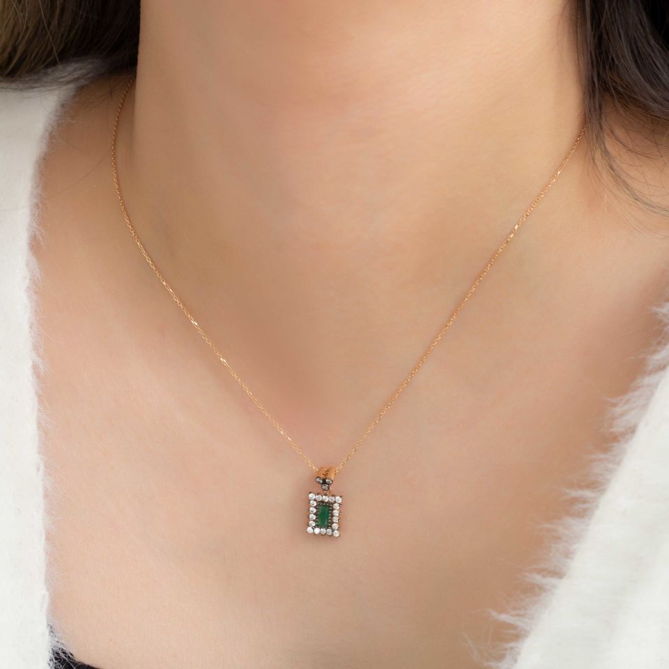 Taşlı Kolye B612546