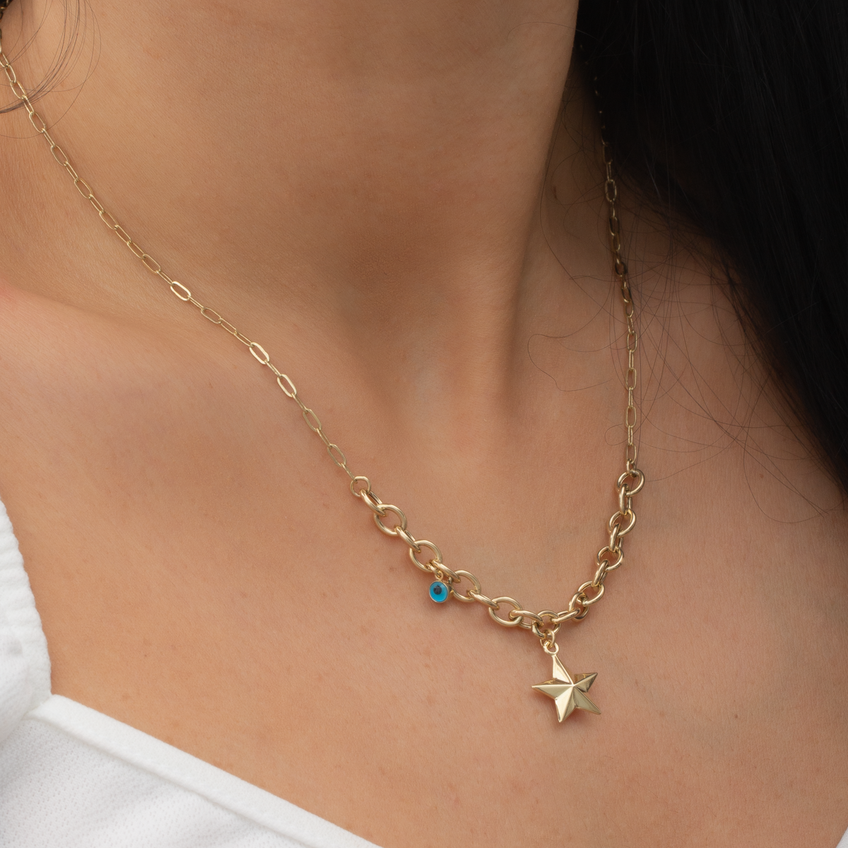 Altın Yıldız Detaylı Kolye