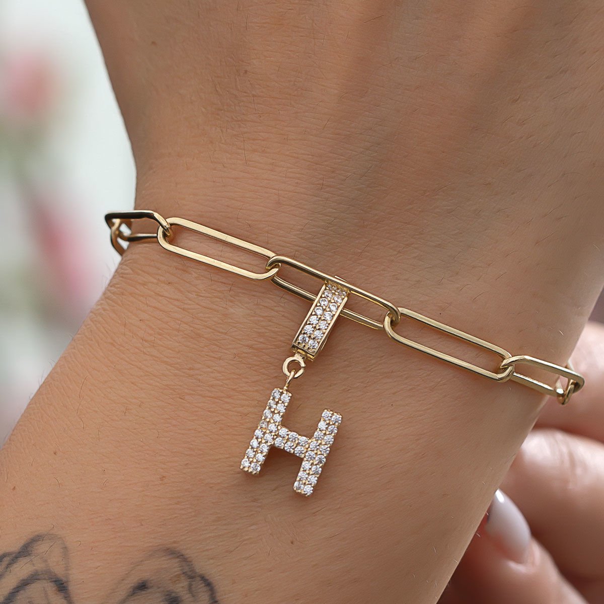 Altın Harf Charm B923953
