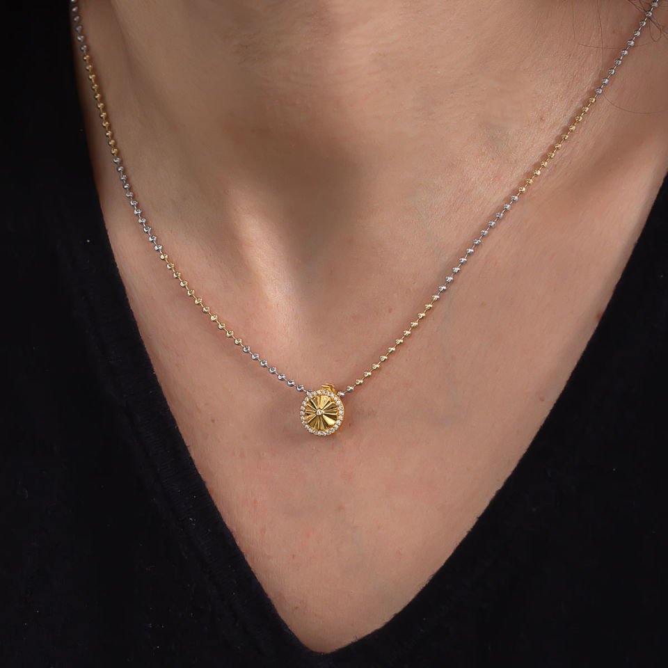Altın Charm