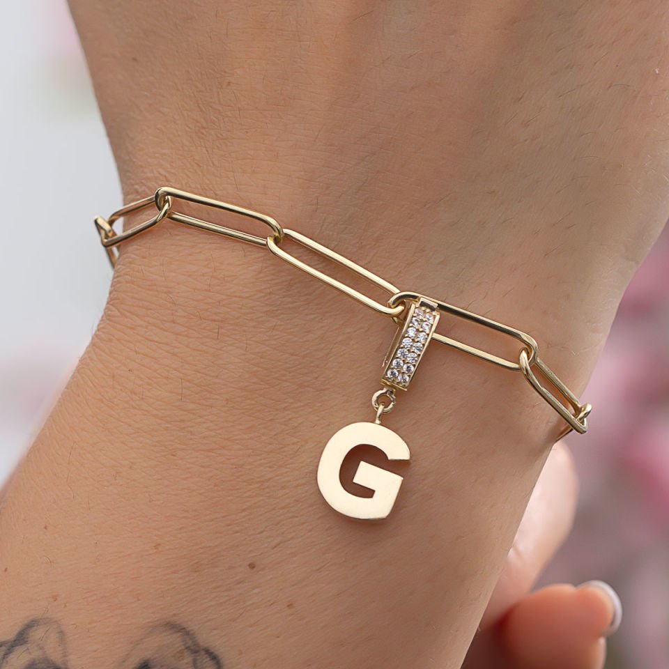 Altın Harf Charm B923954