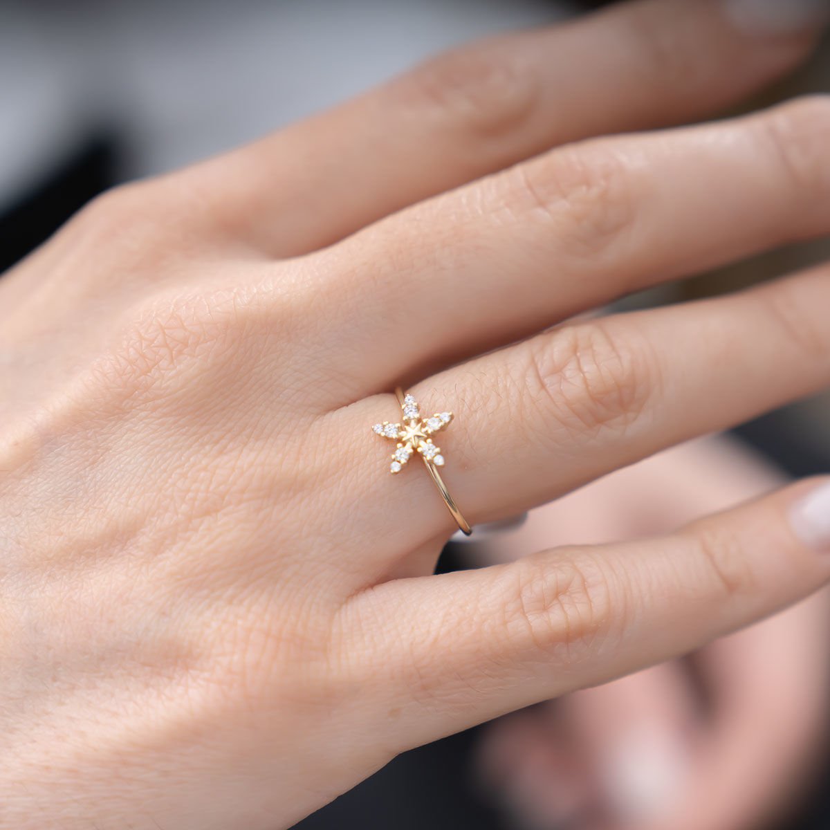 Altın Çiçek Figürlü Yüzük B926438