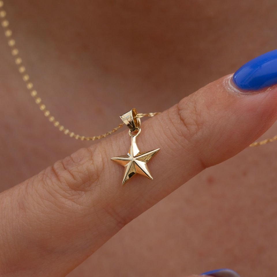 Altın Yıldız Detaylı Kolye Ucu