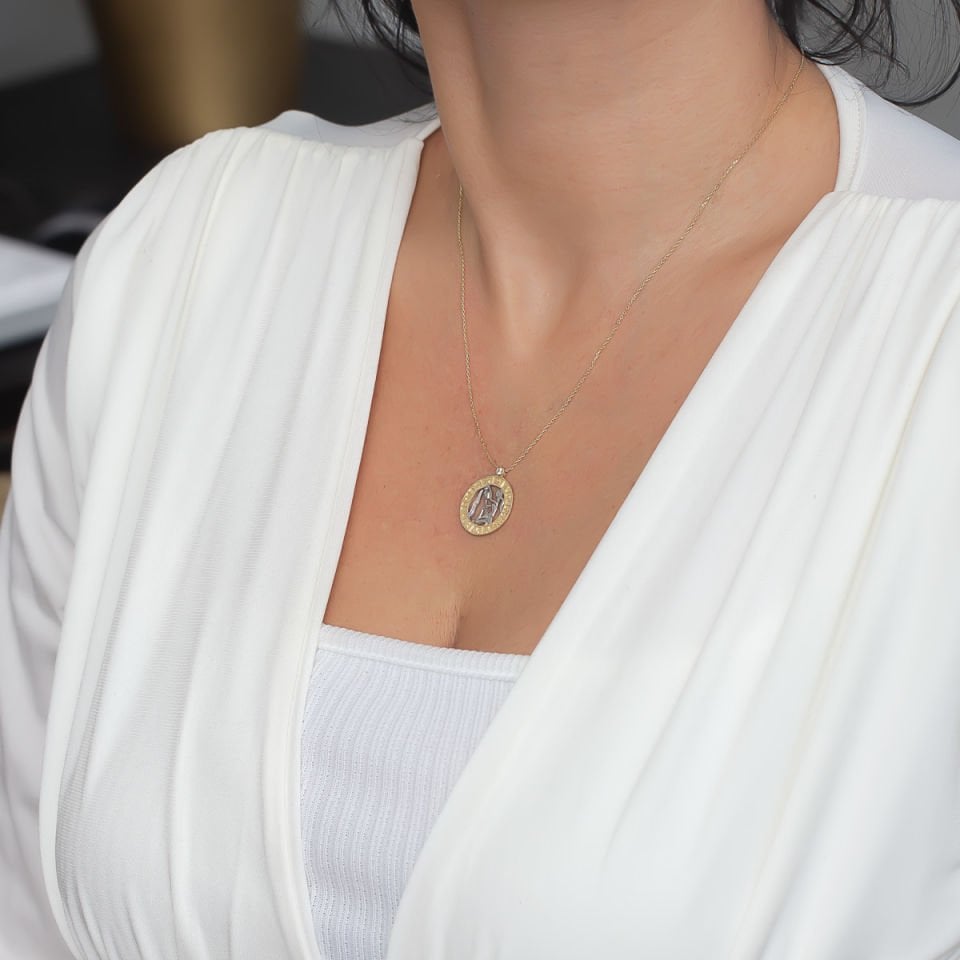 Altın Kova Burcu Kolye  B932322