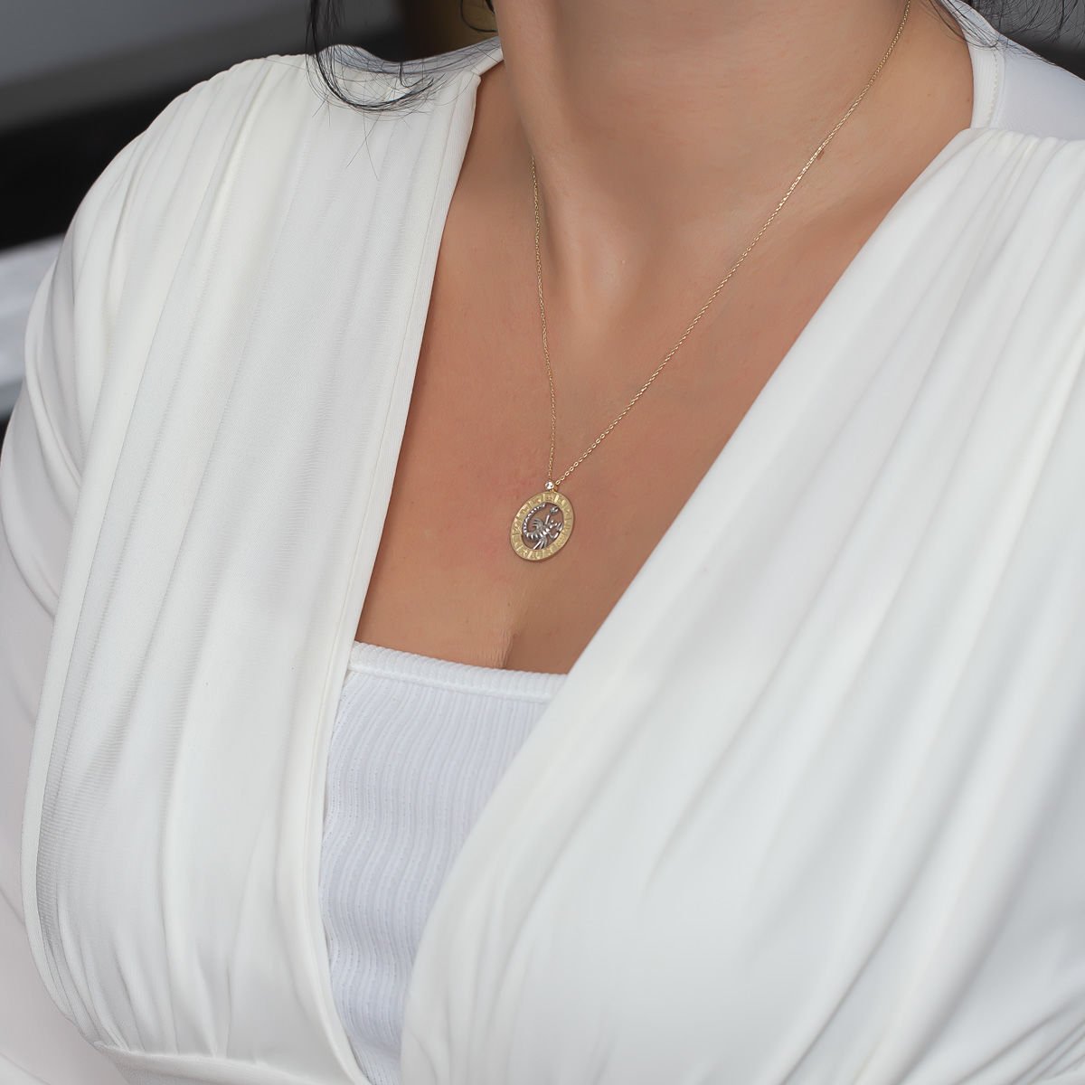 Altın Akrep Burcu Kolye B932326