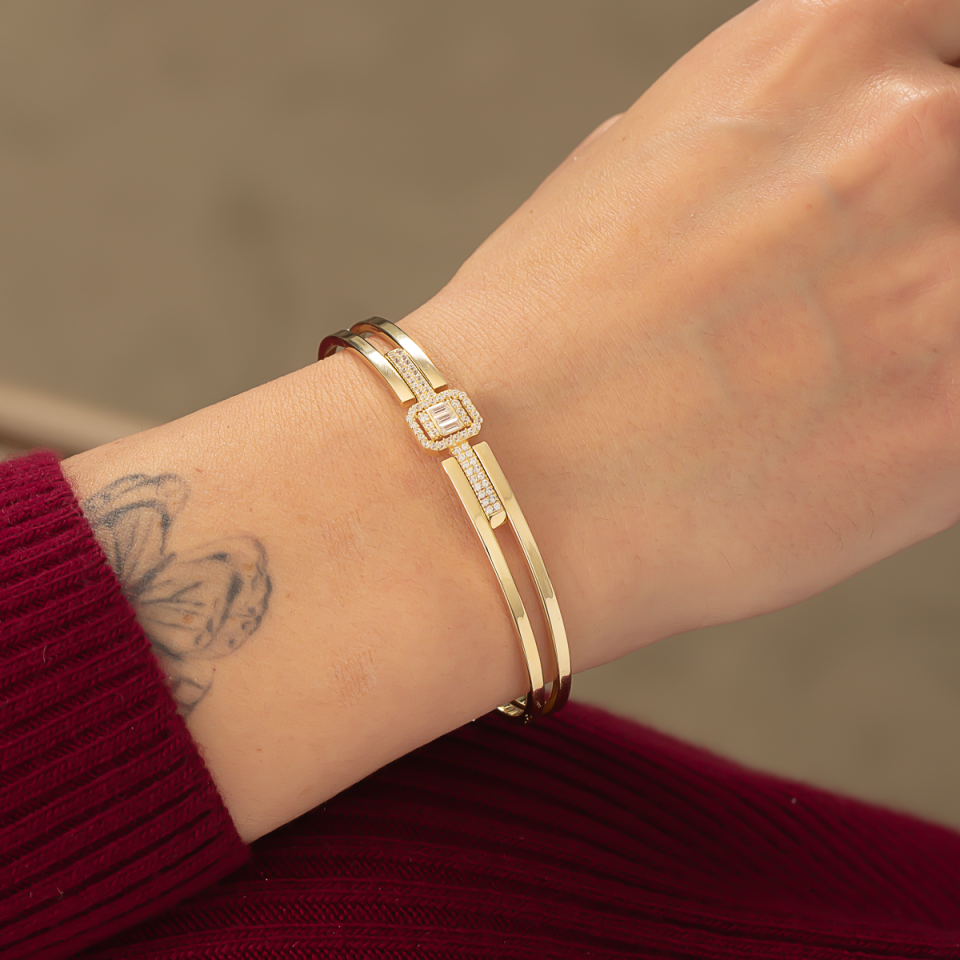 Altın Baget Taşlı Kelepçe 6TEK735