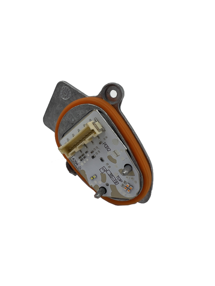 63119477822 / BMW X1 F48 LCI  R Sağ Led Modül