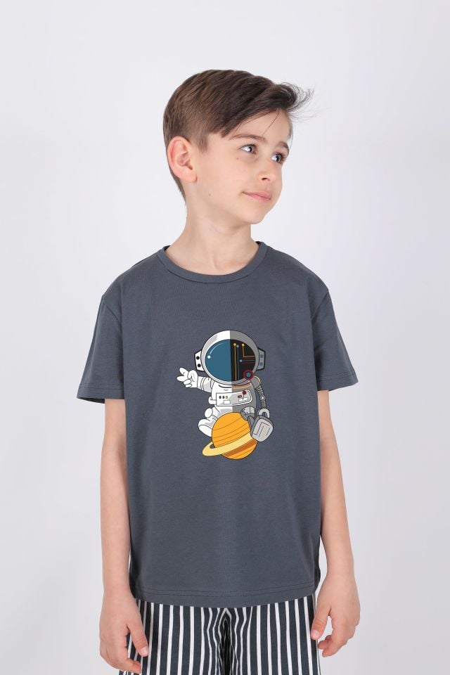 Erkek Çocuk Pamuklu Kısa Kollu Üst Astronot Baskılı Alt Çizgili Şortlu Takım 9-10 Yaş - Füme - Beyaz