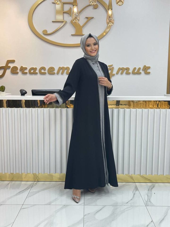 Zühre Abaya