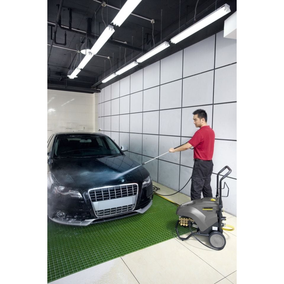 Karcher HD 9/20-4 M Yüksek Basınçlı Yıkama Makinesi