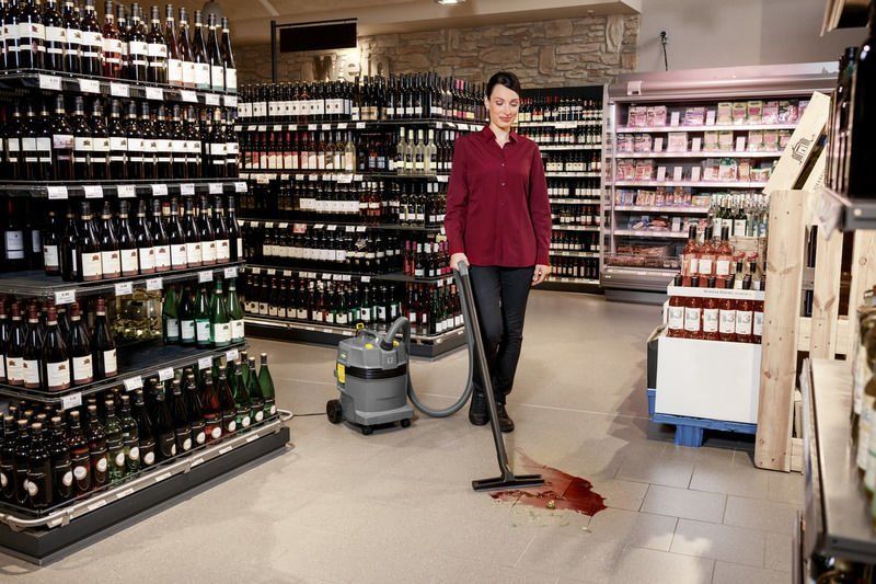 Karcher NT 22/1 Ap Profesyonel Islak-Kuru Elektrikli Süpürge 1380 w