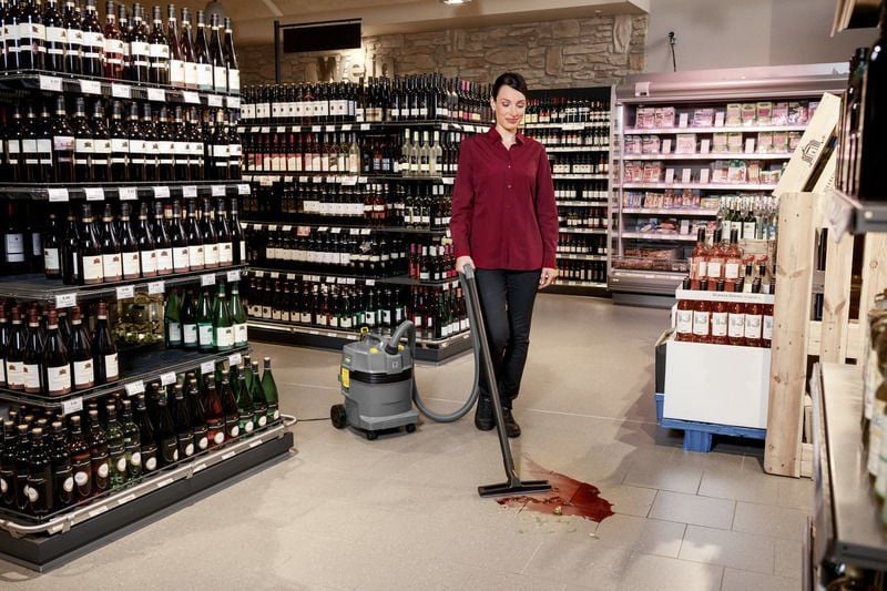 Karcher NT 22/1 Ap Profesyonel Islak-Kuru Elektrikli Süpürge 1380 w