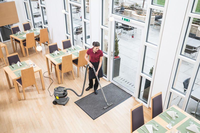 Karcher NT 22/1 Ap Profesyonel Islak-Kuru Elektrikli Süpürge 1380 w