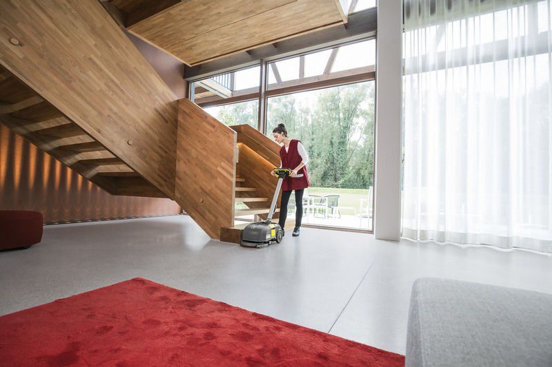 Karcher BD 30/4 C Bp Pack Akülü Zemin Temizleme Makinesi