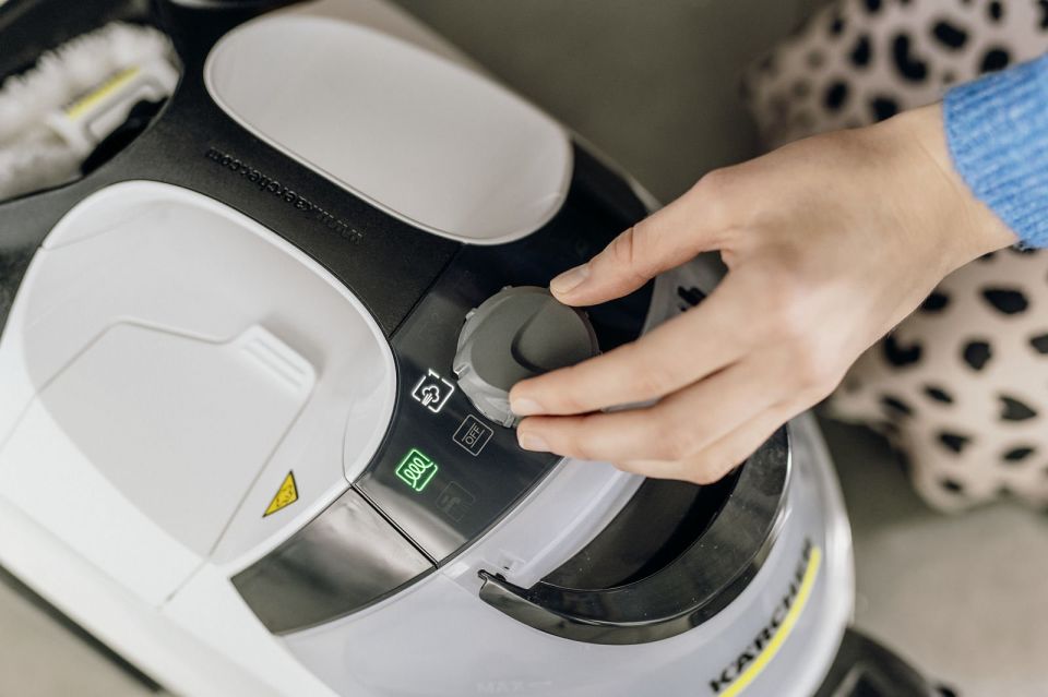 Karcher SC 5 Easyfix Iron Plug Buharlı Temizlik Makinesi *EU