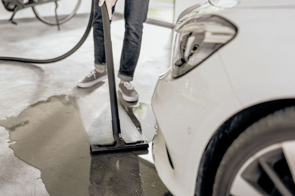 Karcher WD 3 S V-17/6/20Car Araç Tipi Islak Kuru Elektirli Süpürge