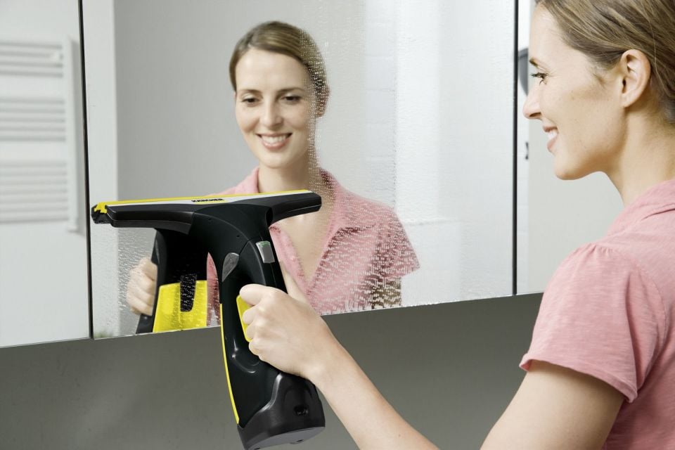 Karcher WV 2 Black Edition Şarjlı Cam Temizleme Makinesi