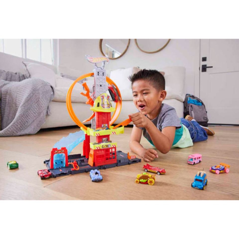 Hot Wheels Çember Pistli İftaiye İstasyonu - Mavi Su Dünyası