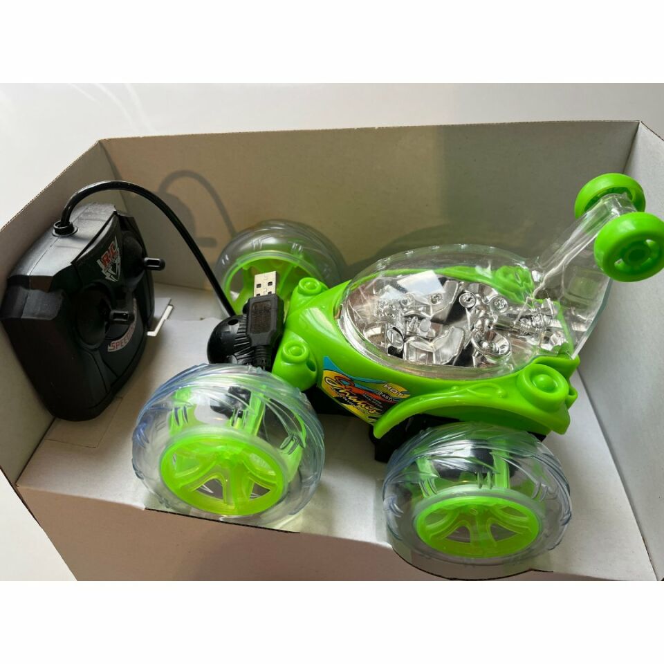 Çılgın Akrobat Araba Kumandalı Şarjlı ve Işıklı Araba 18cm x 15 cm