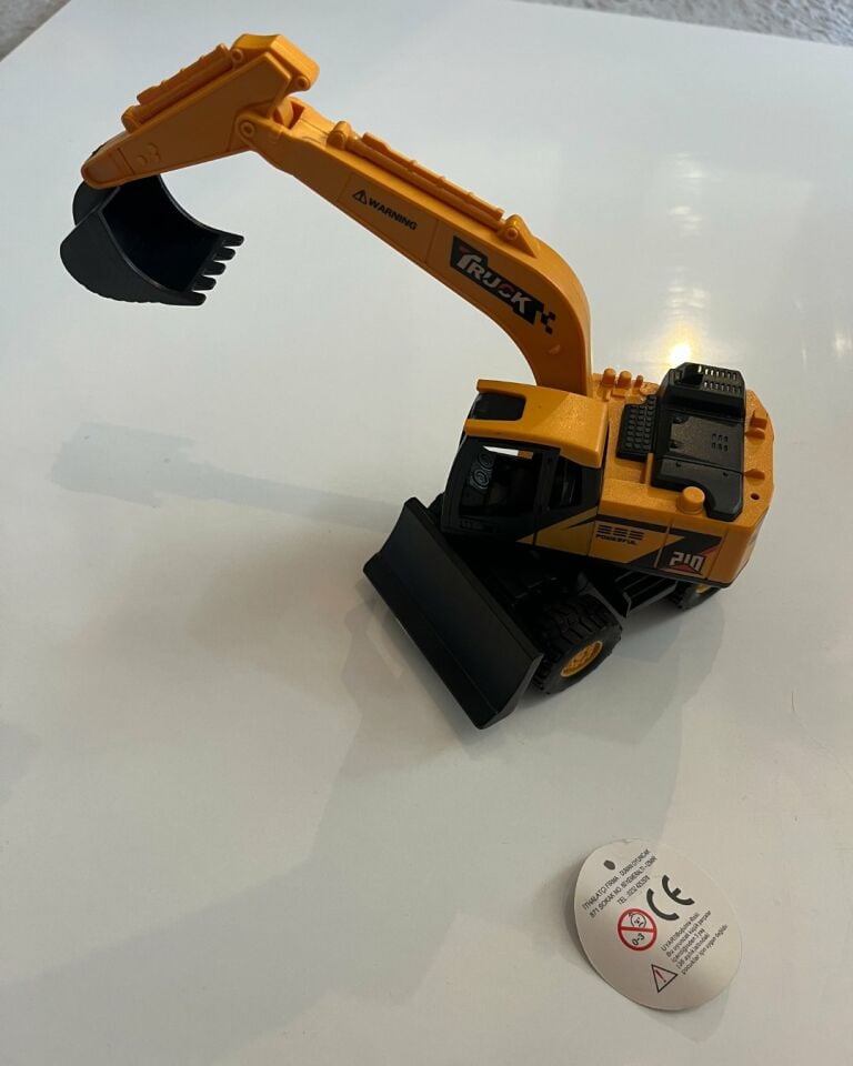 Sürtmeli İş Makinaları Kepçe Dozer 25 x 10 Cm