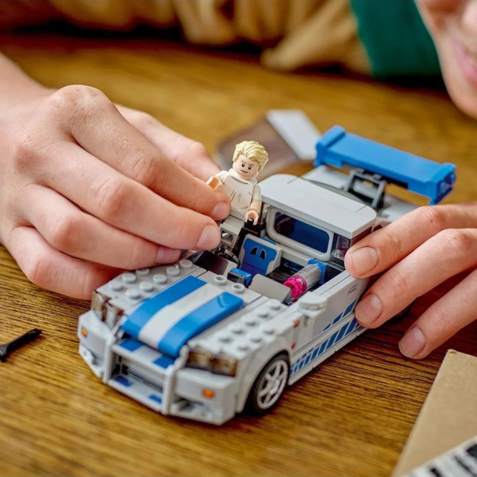 Lego 319 Parça Nissan Skyline GT R 2 Fast 2 Furious - Mavi Su Dünyası