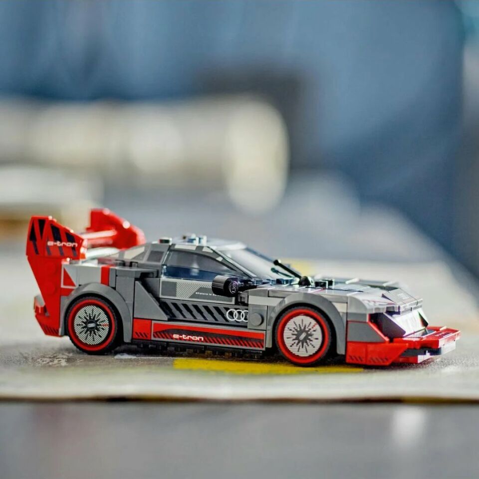 Lego 274 Parça Audi S1 E-Tron Quattro Speed Champions - Mavi Su Dünyası