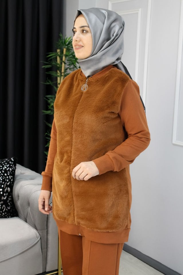 AYŞE AKAY Kürklü Fermuarlı Pantolonlu Takım KAHVERENGİ - 3