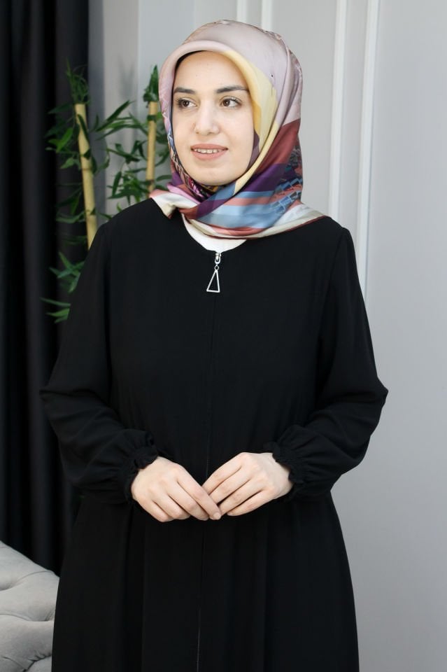  SİYAH