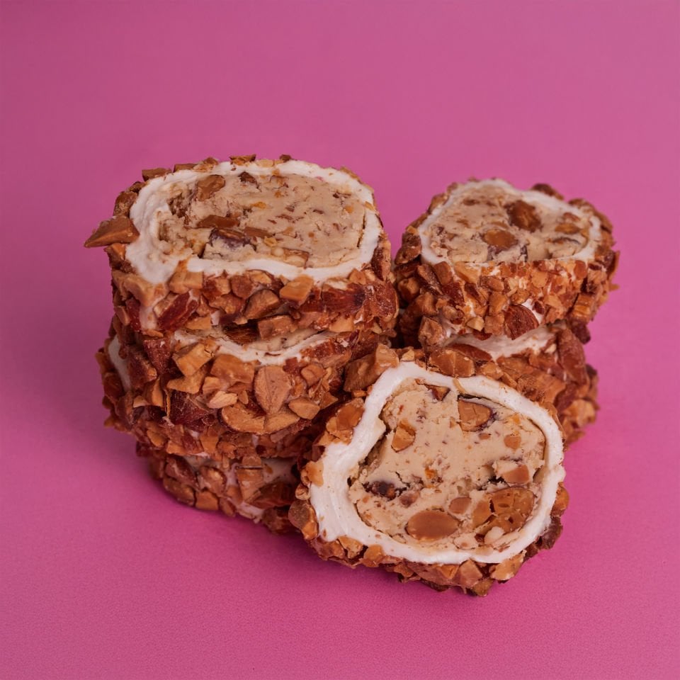 Sarma  Lokum  Badem Kaplamalı