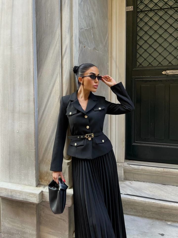 Elizabeth Belted Blazer Jacket & Pleated Skirt Sets Black - L