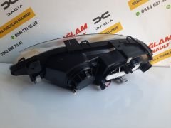 Megane 1 99-02 Sıfır Sağ Far - TYC 7701047180 REN10ME003