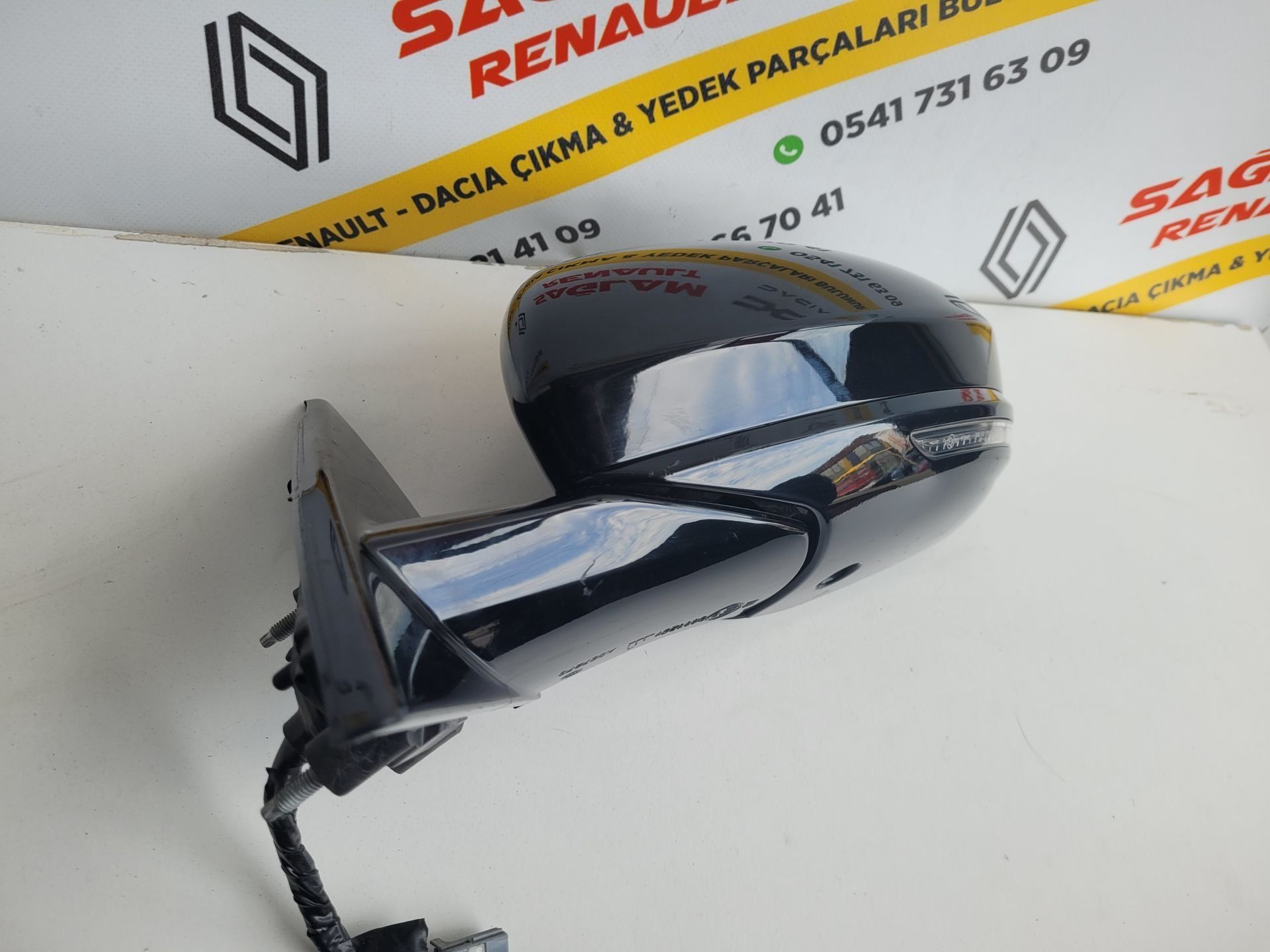Megane 4 Manuel Elle Katlanır Sol Ayna Çıkma 963027851R Yıldız Siyah