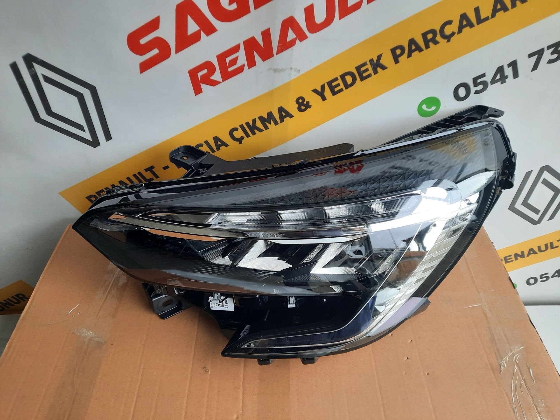Clio 5 Touch Orijinal Sıfır Sol Far 260609987R Renault Mais