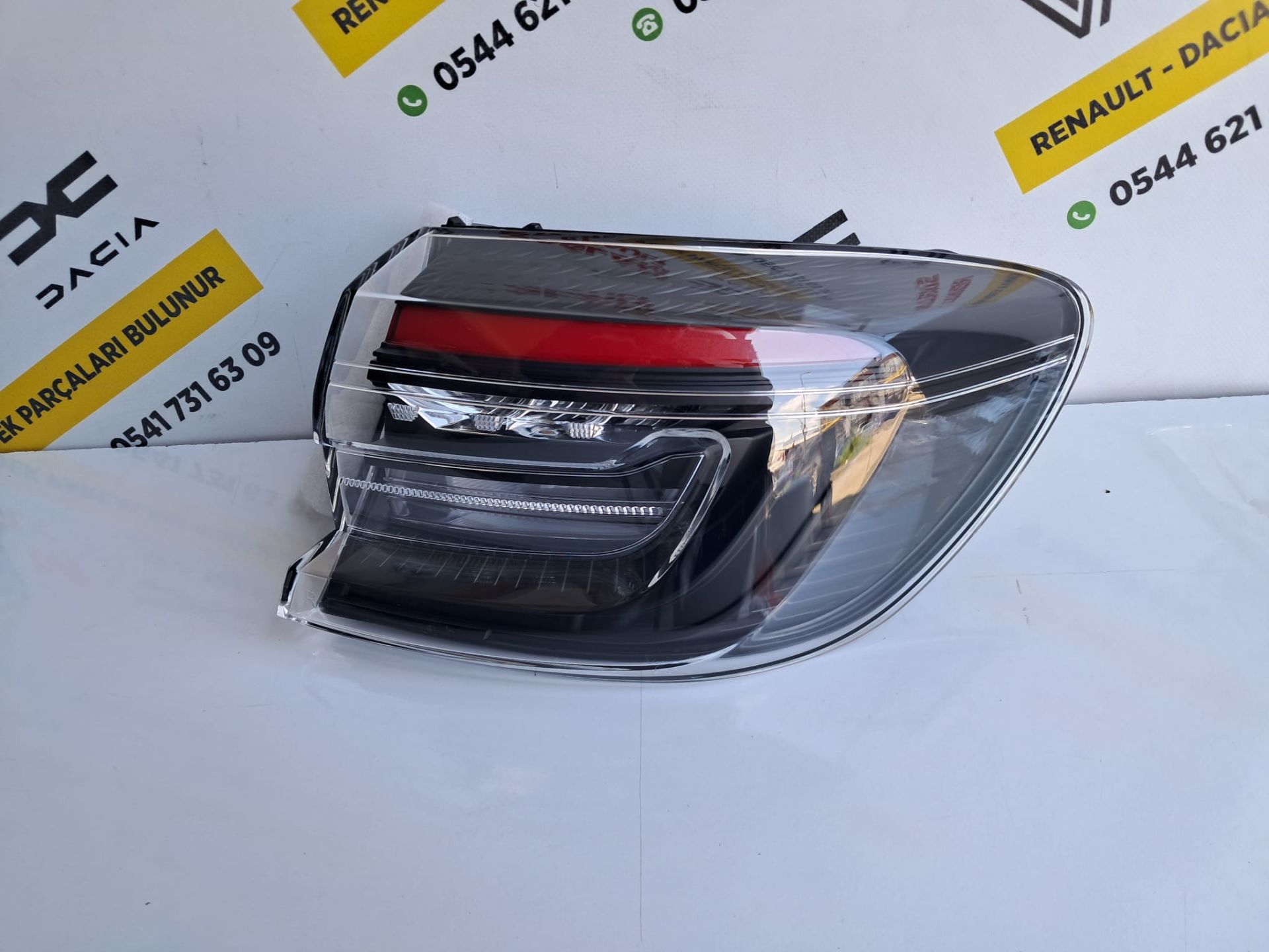 Clio 5 Faz 2 Orijinal Sıfır Sağ Dış Stop 265502066R Mais