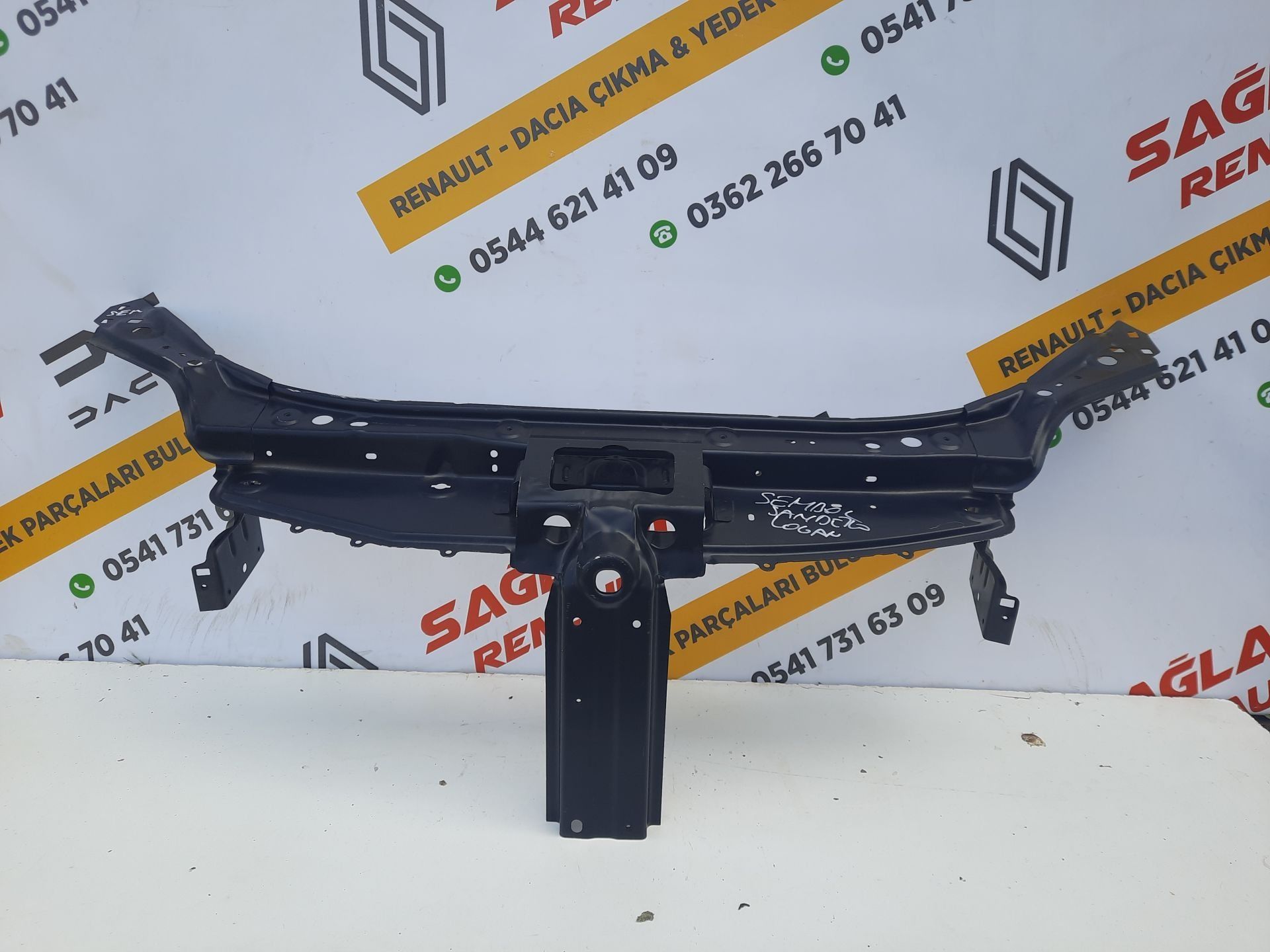 Logan MCV Sıfır Ön Panel 625044173R