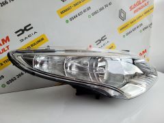 Megane 3 2008-2012 Orijinal Sıfır Sağ Far Krom 260108719R Mais