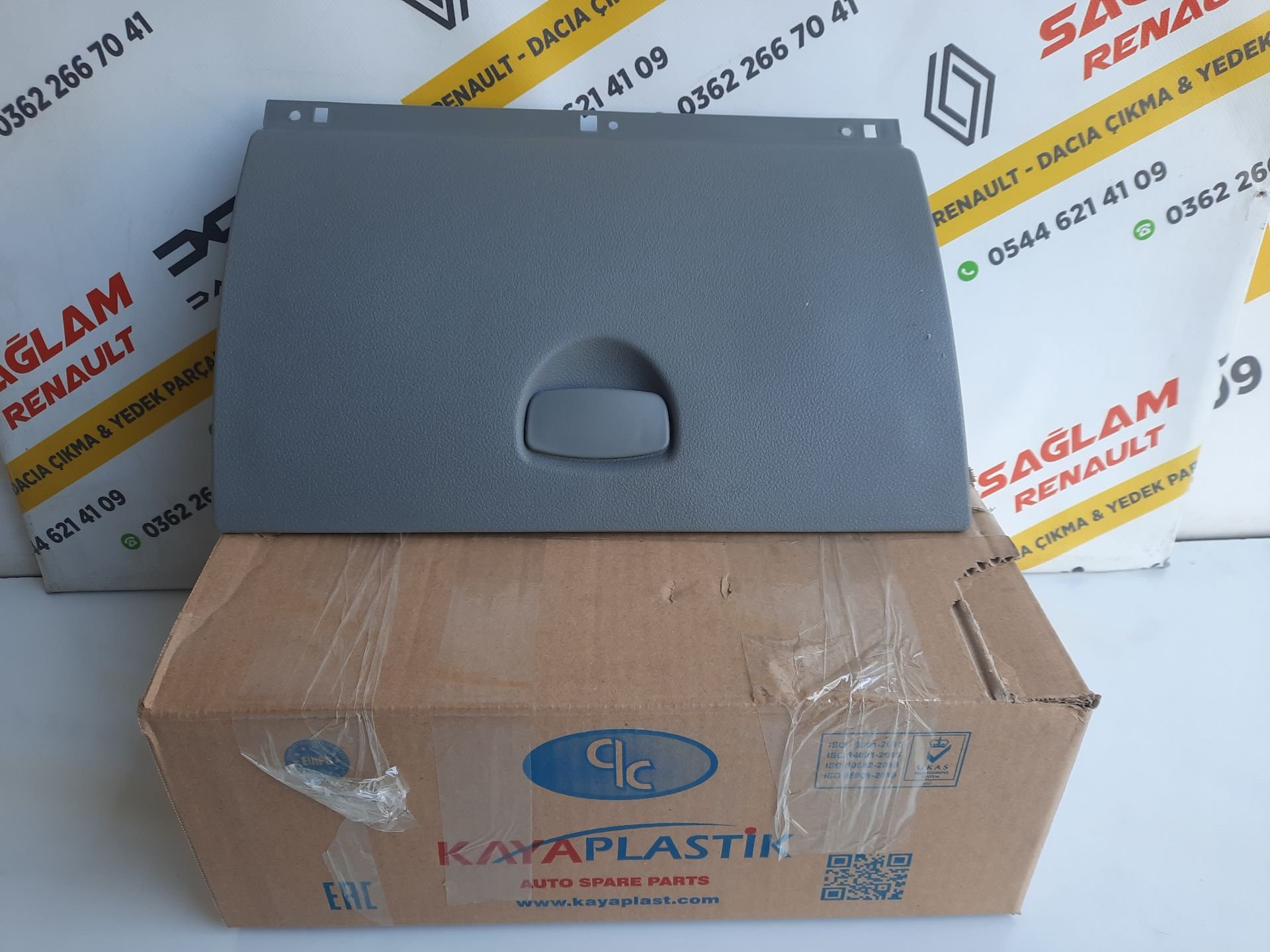 Symbol Thalia Sıfır Açık Gri Torpido Kapağı 681083300R KR-474