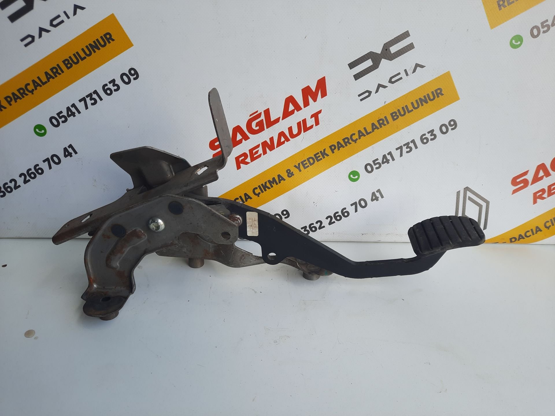 Clio 4 Gaz Pedalı Komple Çıkma 180029347R