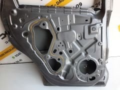 Captur J87 13-19 Orijinal Çıkma Sol Arka Kapı 821019381R